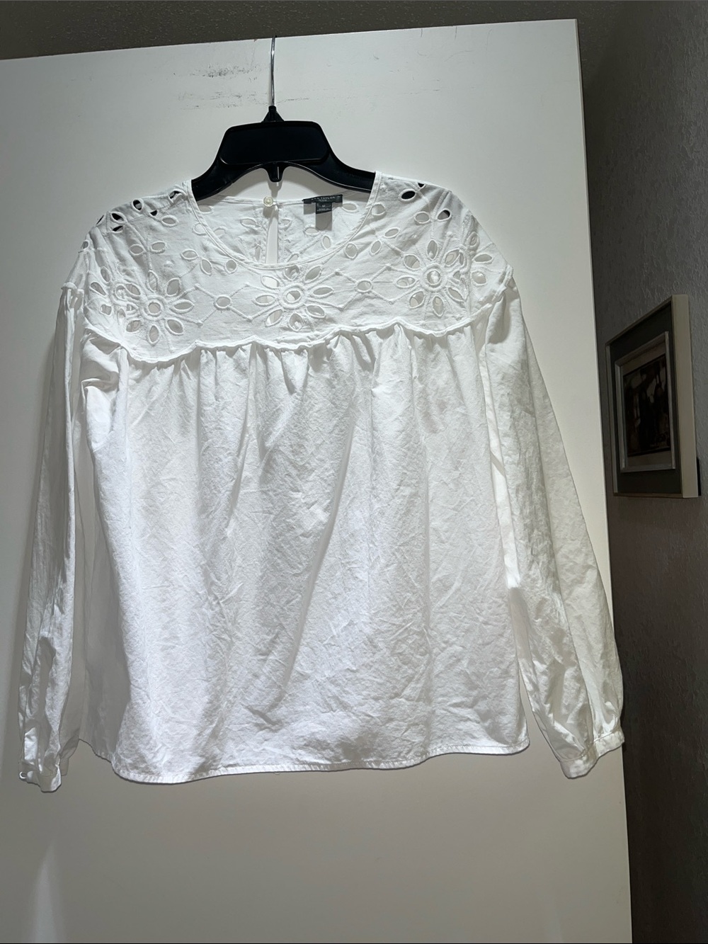 Ann Taylor Petite Size SP White Eyelet Yoke Bracelet Length Sleeve Cotton Blouse